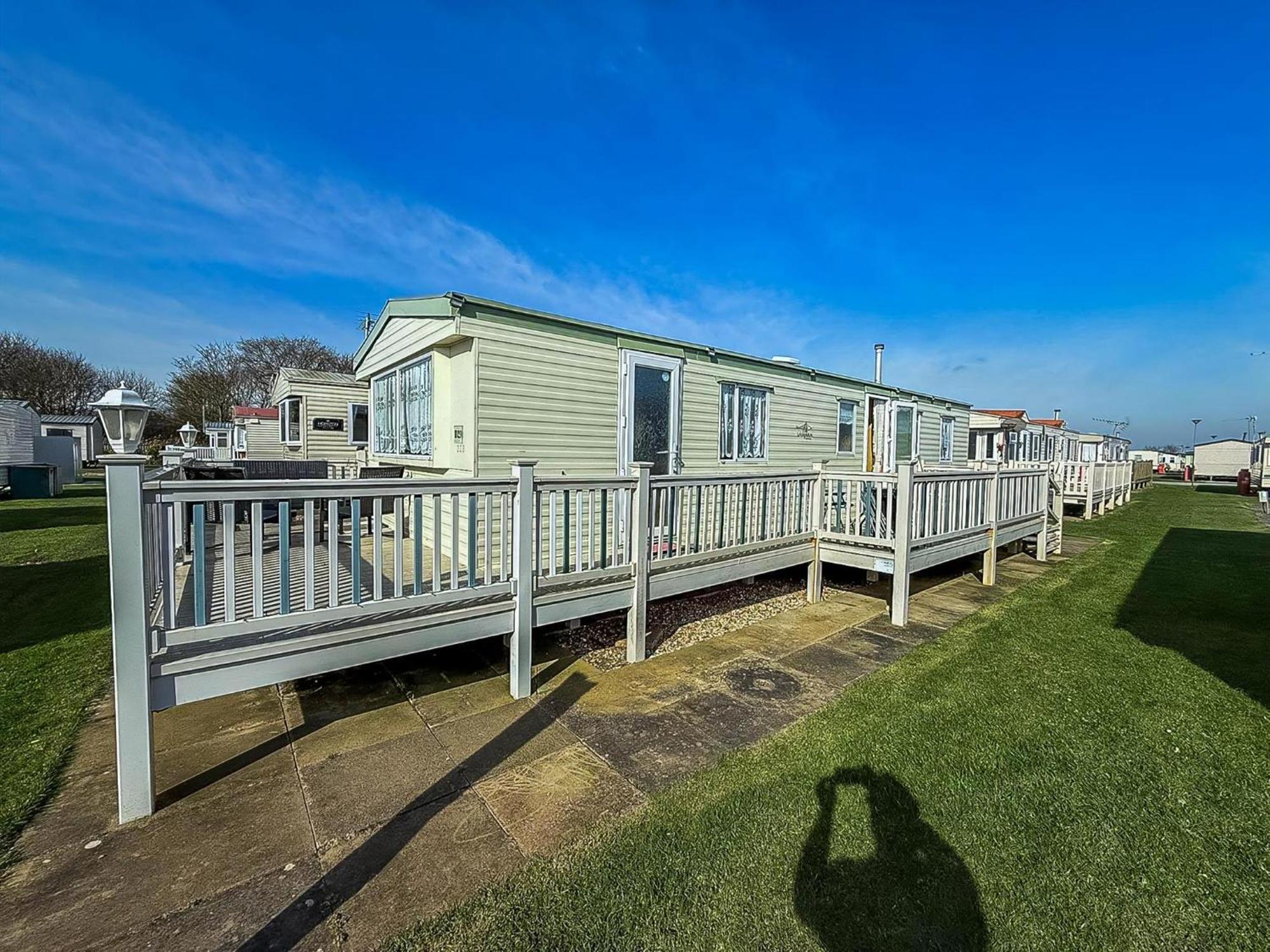 Lovely 8 Berth Caravan In Skegness With Free Wi-Fi, Ref 96023D Bagian luar foto